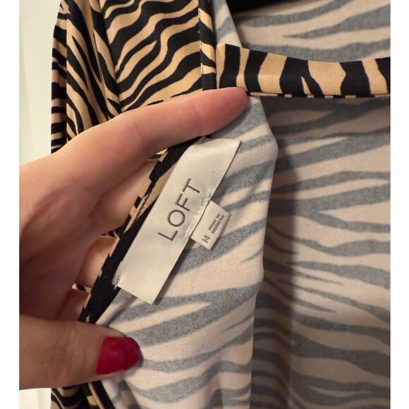 Ann Taylor Loft 14 Animal Print Long Sleeve Midi Dress Tiger Stripes Brown Black - Picture 7 of 10